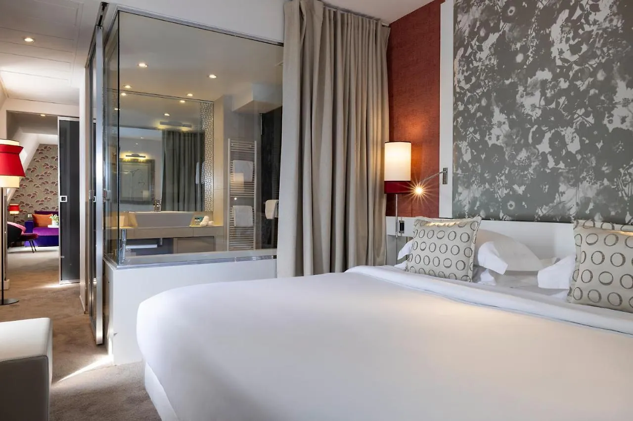 ****  Hotel Etoile Maillot Paris France