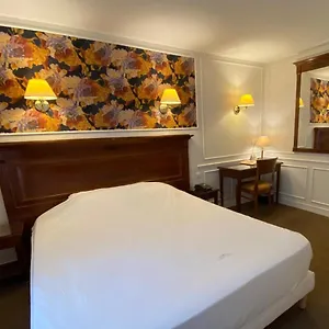 Touring Hotel