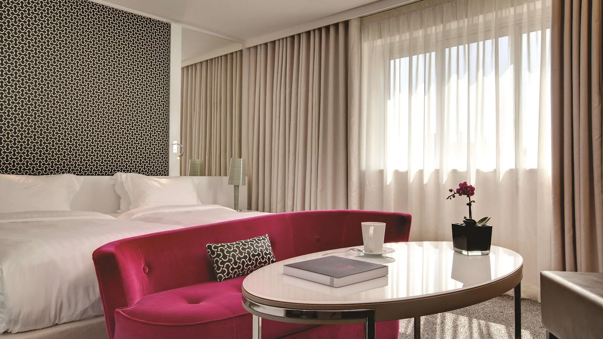 Hotel Etoile Maillot París
